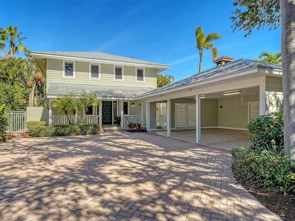 1695 HYDE PARK STREET, SARASOTA, FL 34239