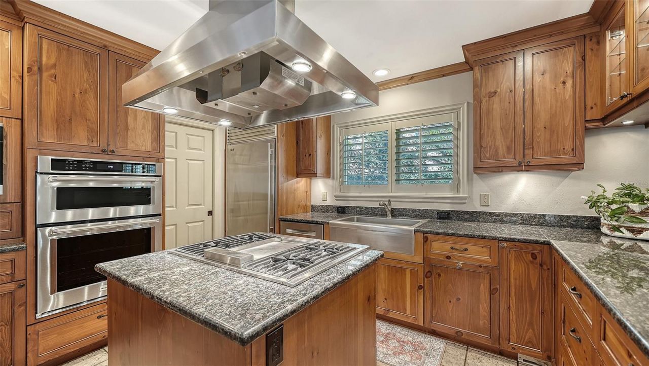 1695 Hyde Park Street, Sarasota, FL 34239 Photo