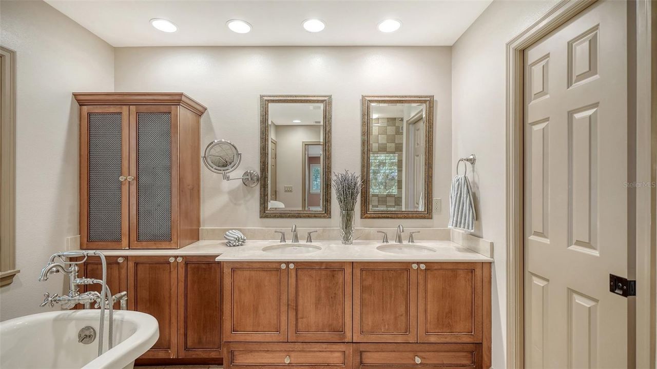 1695 Hyde Park Street, Sarasota, FL 34239 Photo