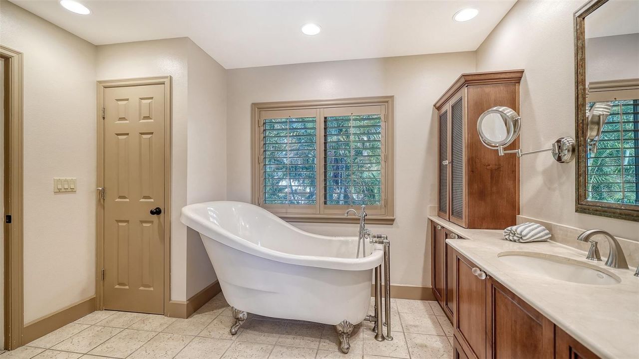 1695 Hyde Park Street, Sarasota, FL 34239 Photo