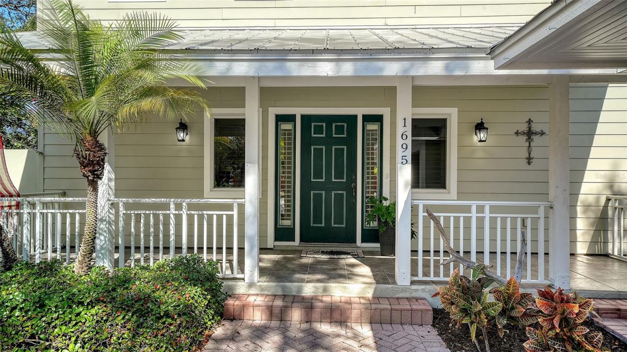1695 Hyde Park Street, Sarasota, FL 34239 Photo