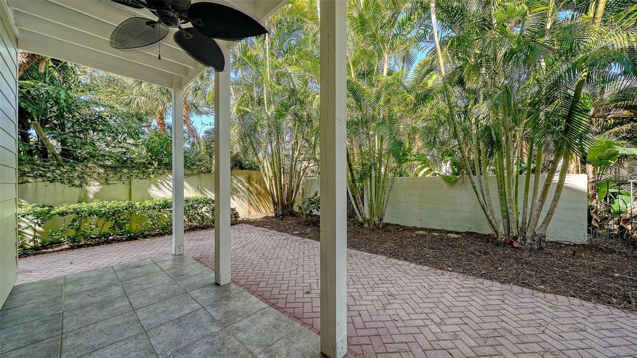 1695 Hyde Park Street, Sarasota, FL 34239 Photo