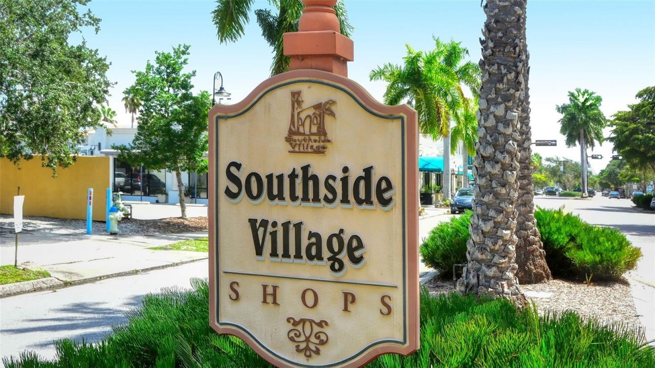 1695 Hyde Park Street, Sarasota, FL 34239 Photo