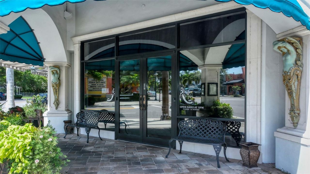 1695 Hyde Park Street, Sarasota, FL 34239 Photo