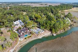 424 Estuary Lane photo 4