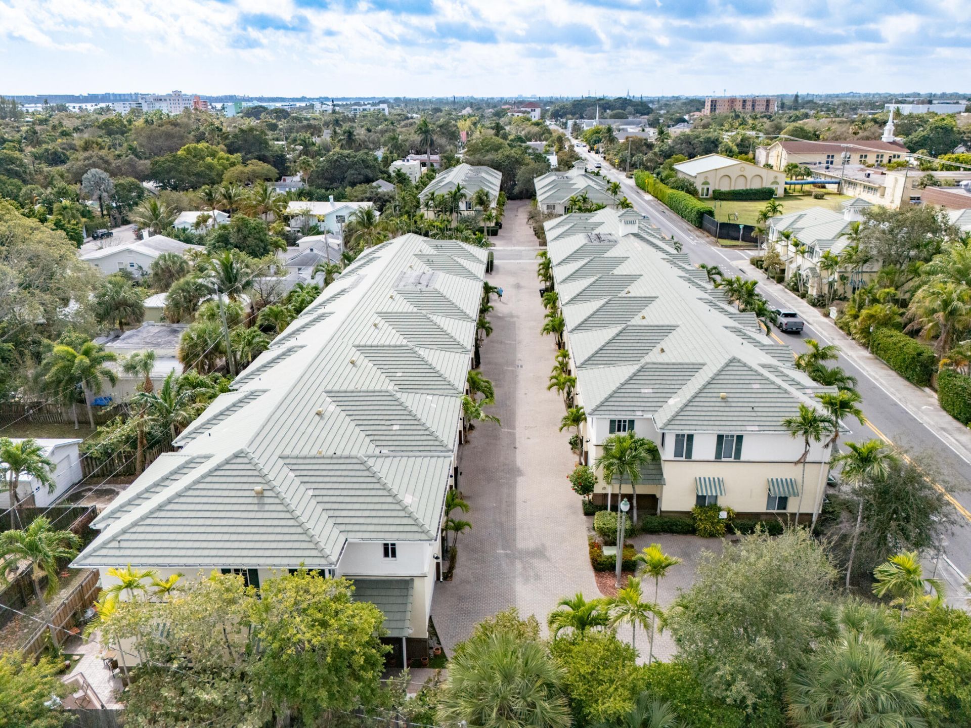 518 N Federal Highway, Unit 8, Lake Worth Beach, FL 33460 Photo