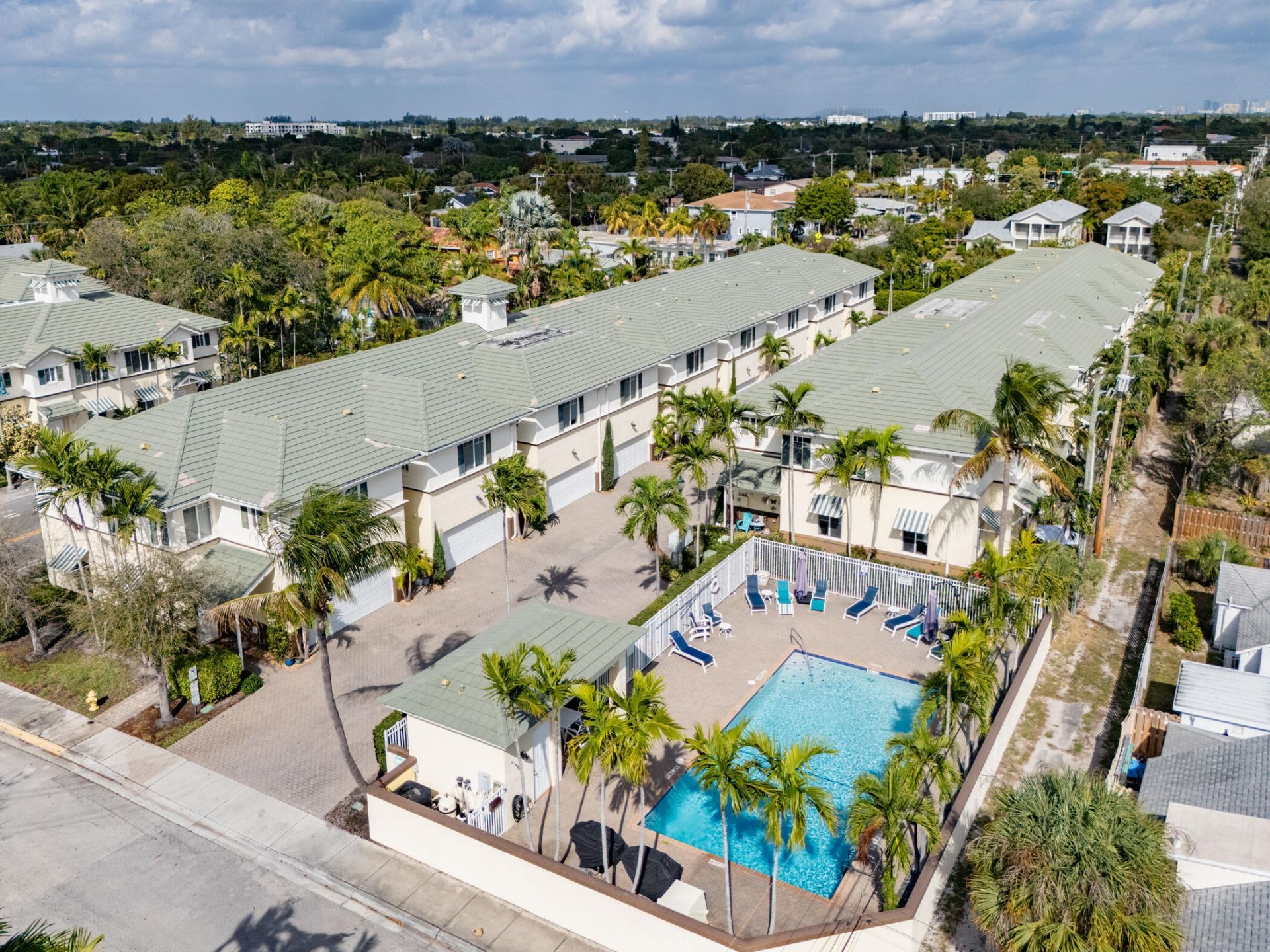 518 N Federal Highway, Unit 8, Lake Worth Beach, FL 33460 Photo