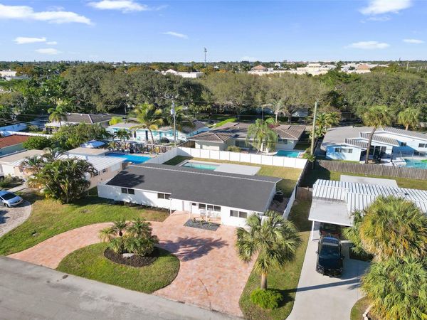 2011 NE 34th Street, Lighthouse Point, FL 33064