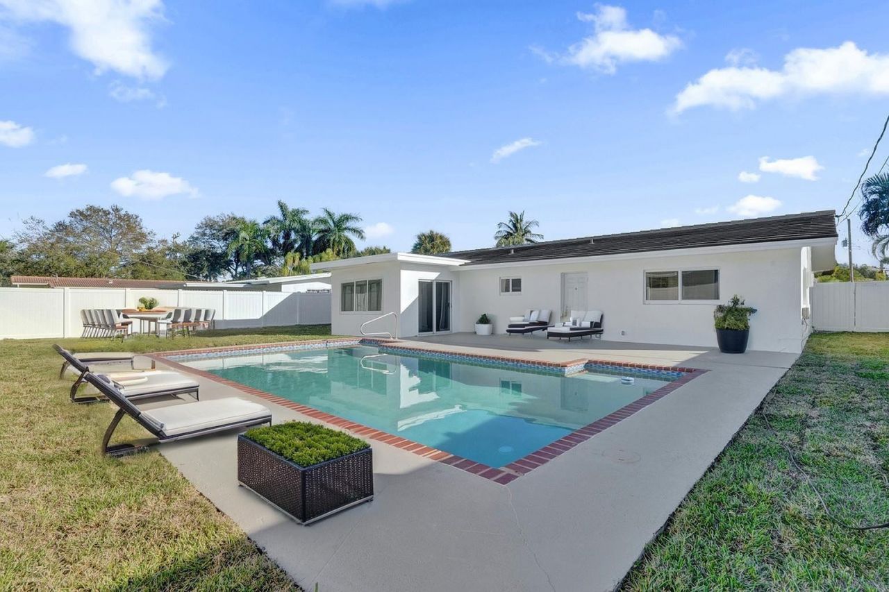 2011 NE 34th Street, Lighthouse Point, FL 33064 Photo