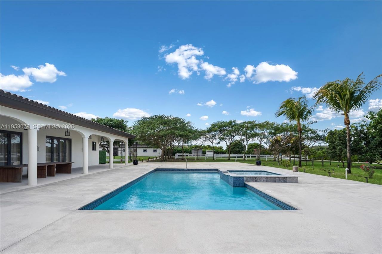 17805 SW 158th St, Miami, FL 33187 Photo