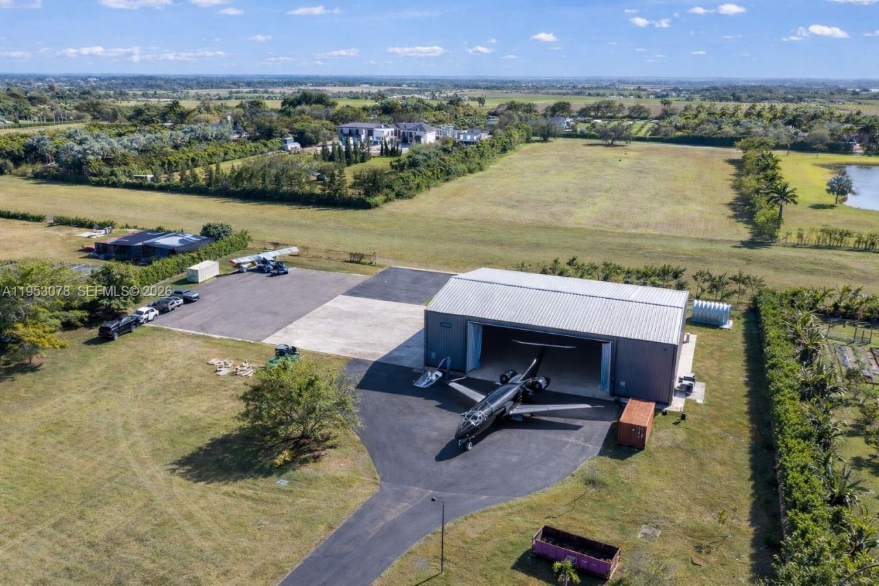 17805 SW 158th St, Miami, FL 33187 Photo