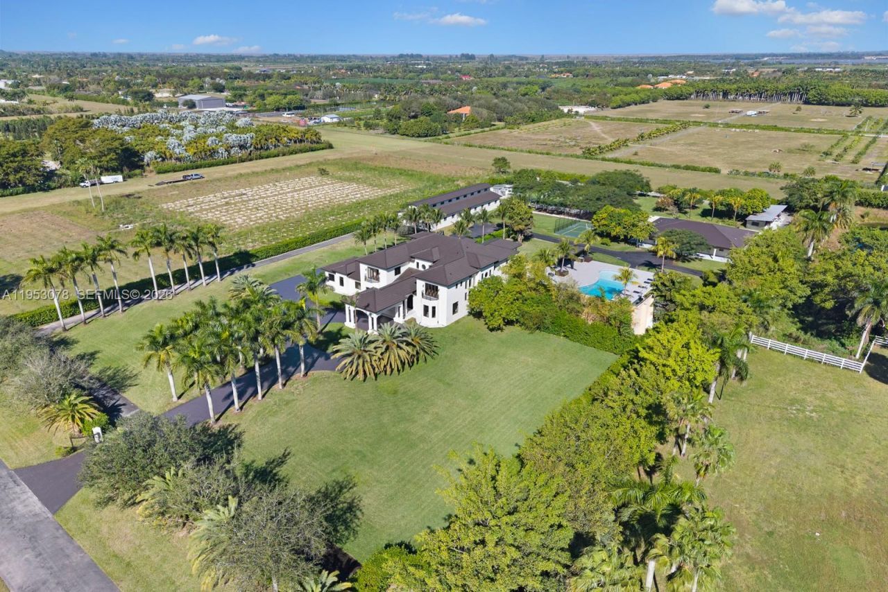 17805 SW 158th St, Miami, FL 33187 Photo