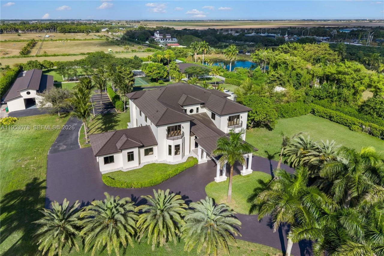 17805 SW 158th St, Miami, FL 33187 Photo