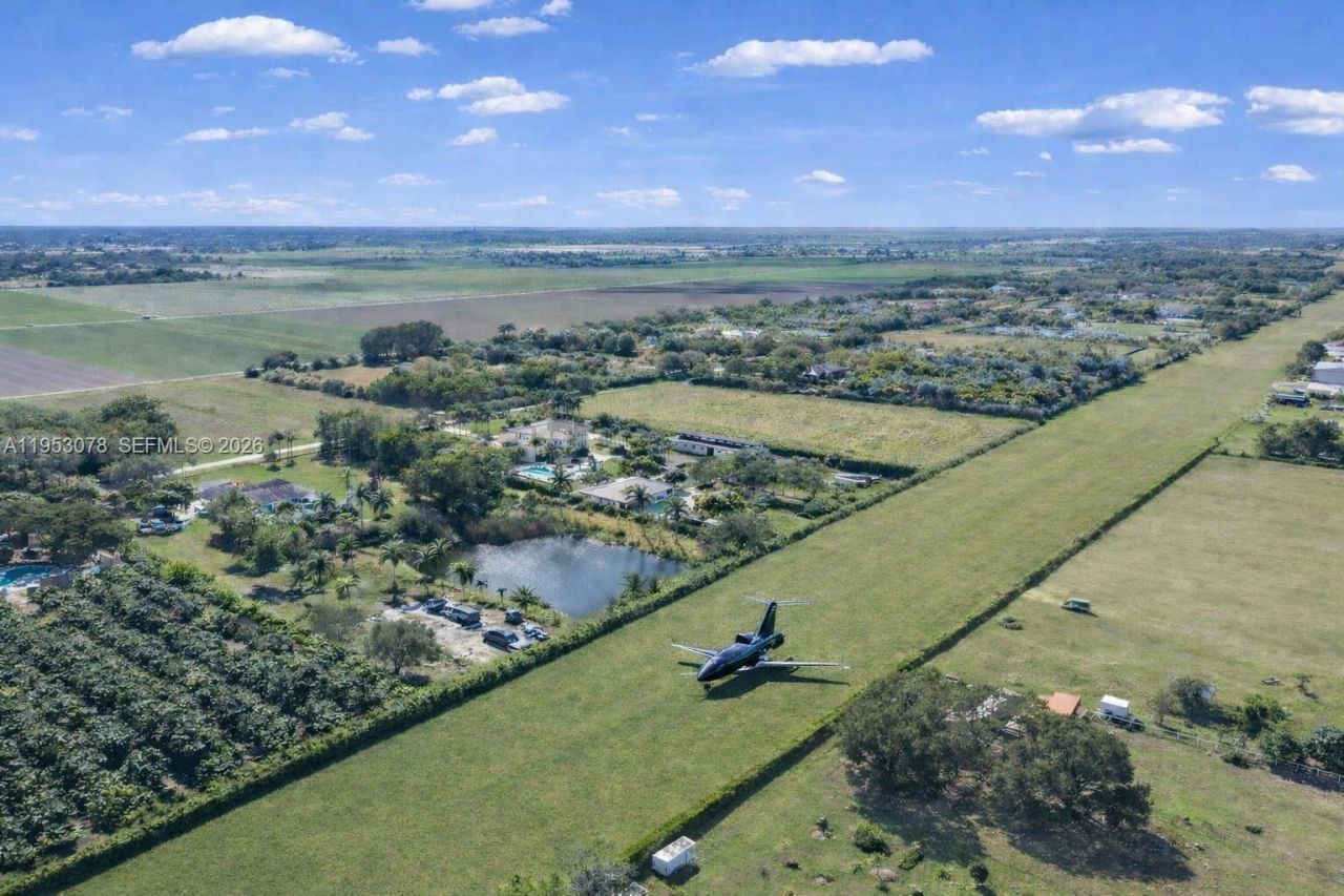 17805 SW 158th St, Miami, FL 33187 Photo