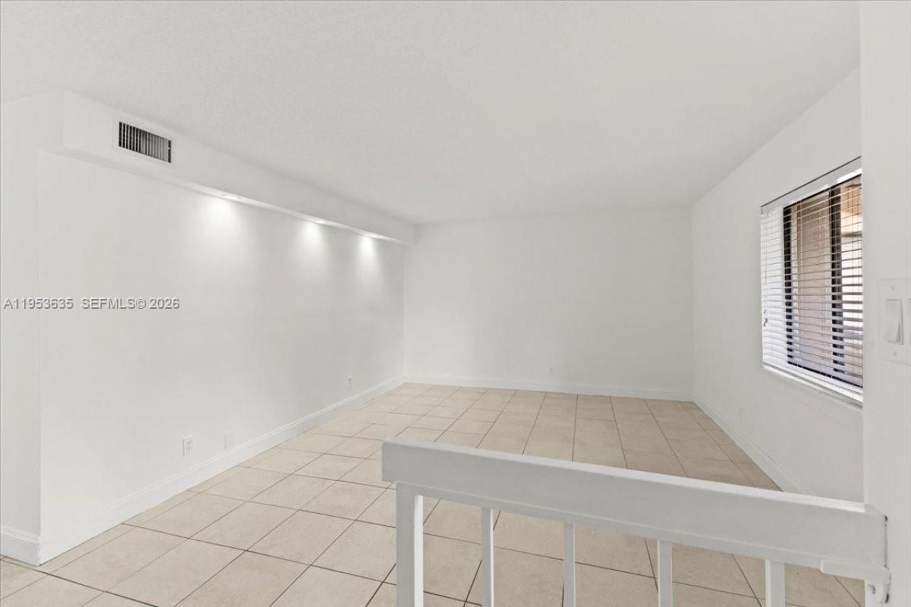 181 Wimbledon Lake Dr , Unit 181, Plantation, FL 33324 Photo