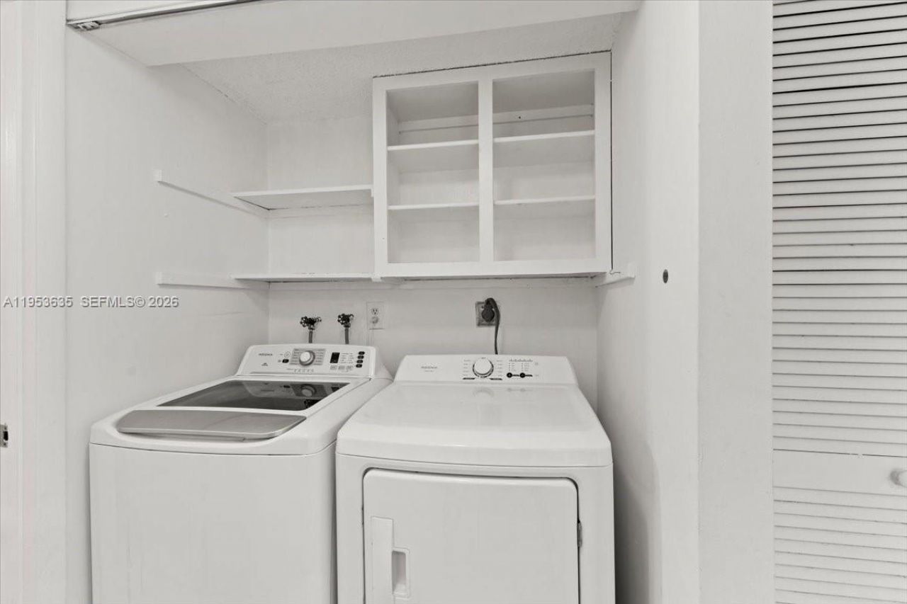 181 Wimbledon Lake Dr , Unit 181, Plantation, FL 33324 Photo