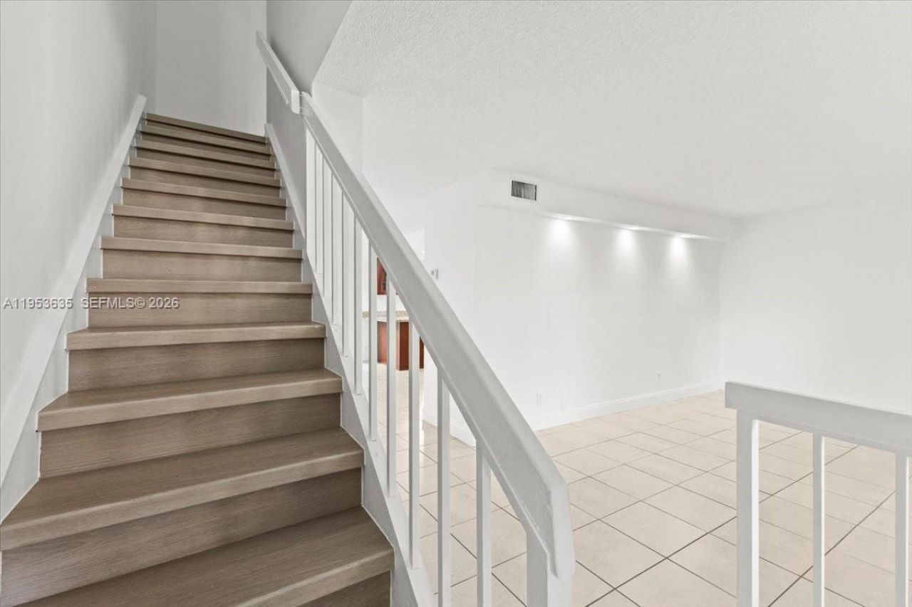 181 Wimbledon Lake Dr , Unit 181, Plantation, FL 33324 Photo