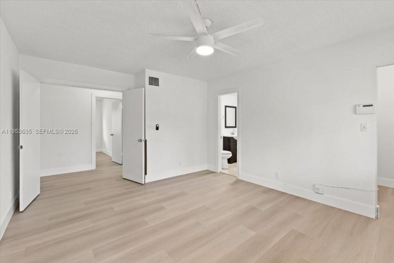 181 Wimbledon Lake Dr , Unit 181, Plantation, FL 33324 Photo