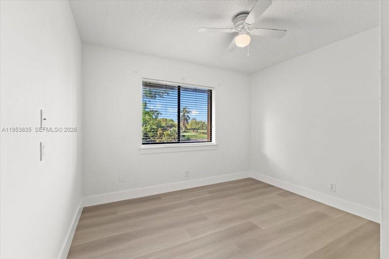 181 Wimbledon Lake Dr , Unit 181, Plantation, FL 33324 Photo