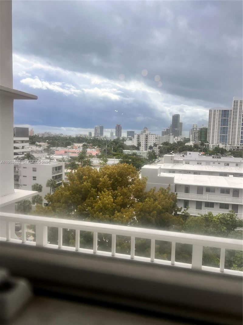 1300 Lincoln Rd , Unit B902, Miami Beach, FL 33139 Photo