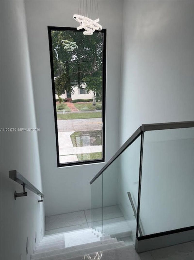 2 Hough Dr, Miami Springs, FL 33166 Photo