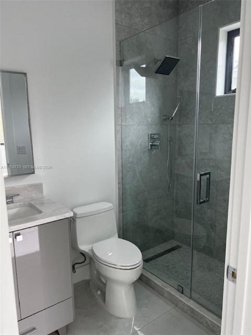 2 Hough Dr, Miami Springs, FL 33166 Photo