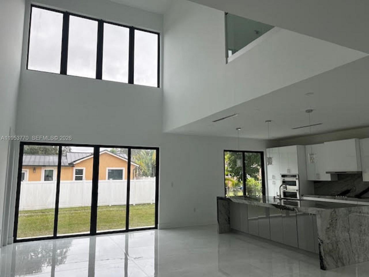 2 Hough Dr, Miami Springs, FL 33166 Photo