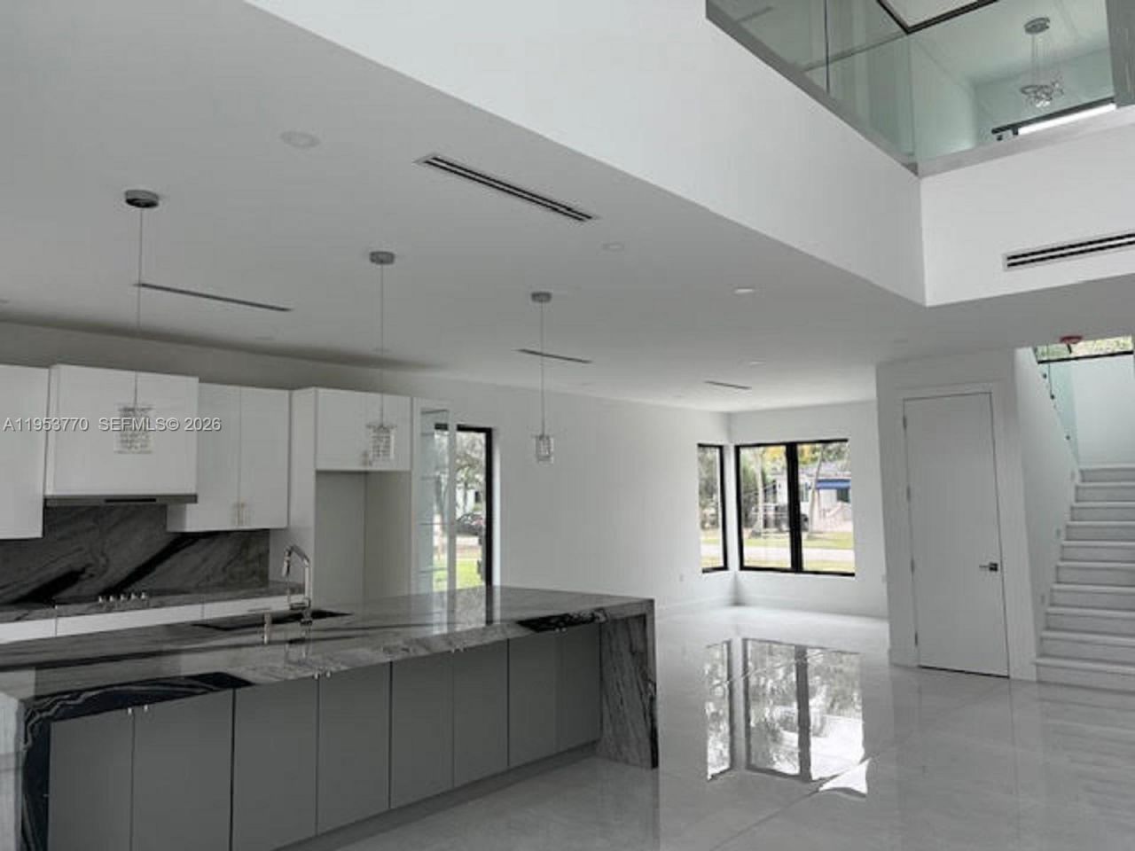 2 Hough Dr, Miami Springs, FL 33166 Photo