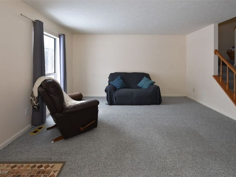 3376 Hunter Parkway, Unit 26, Cuyahoga Falls, OH 44223 Photo 7