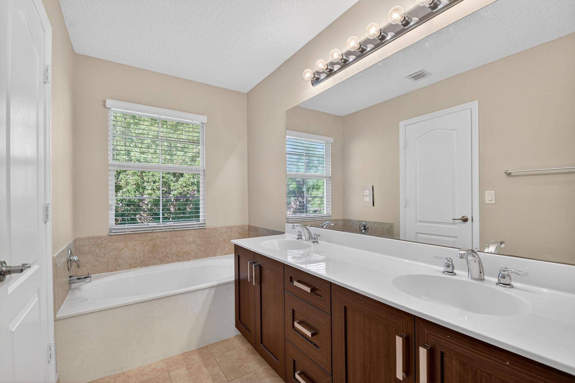 5810 Monterra Club Drive, Lake Worth, FL 33463 Photo