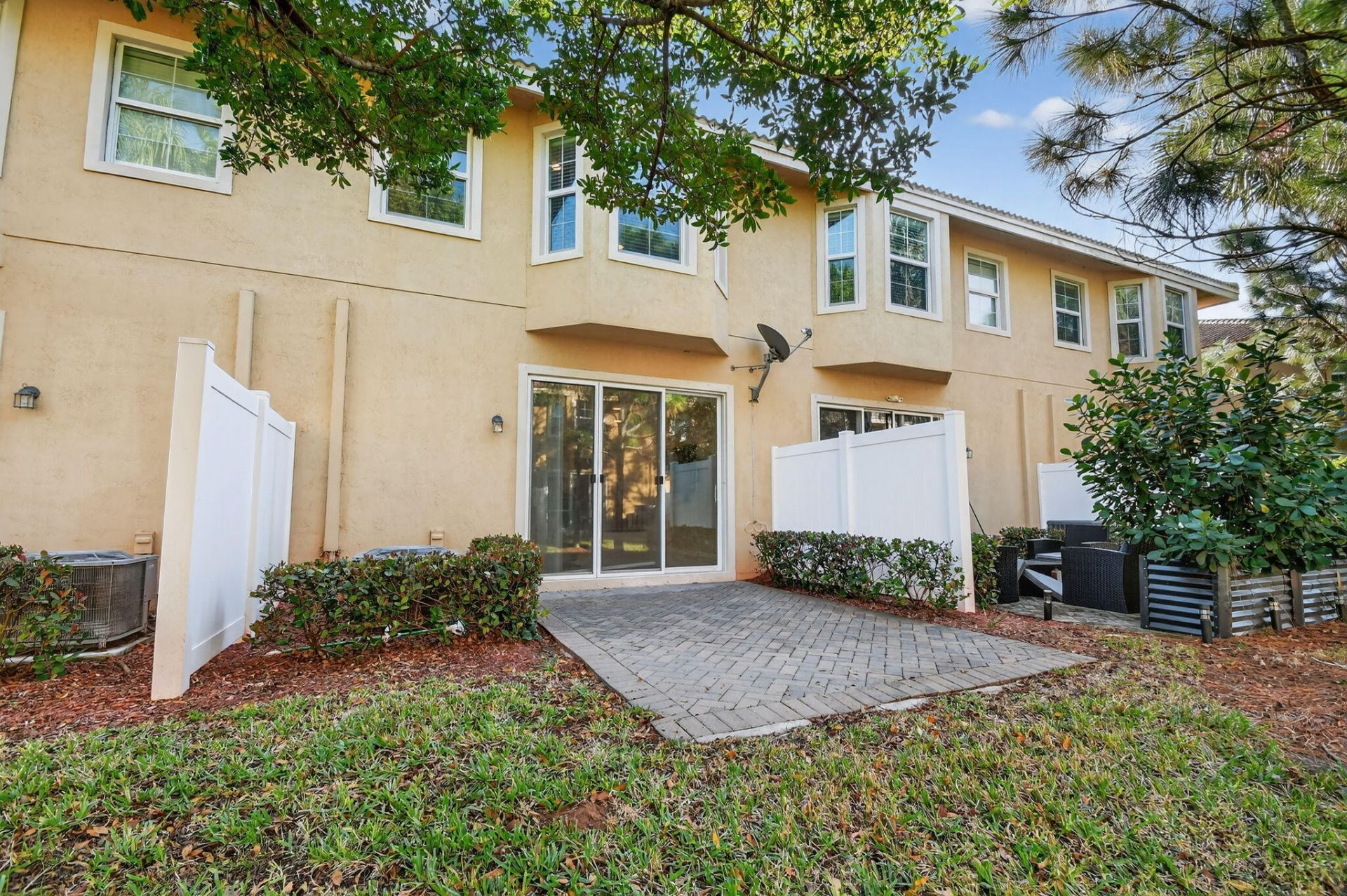 5810 Monterra Club Drive, Lake Worth, FL 33463 Photo