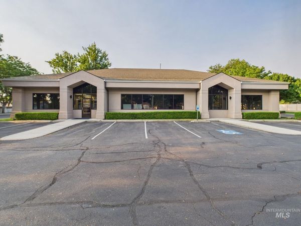 1110 N Five Mile Rd, Boise, ID 83713