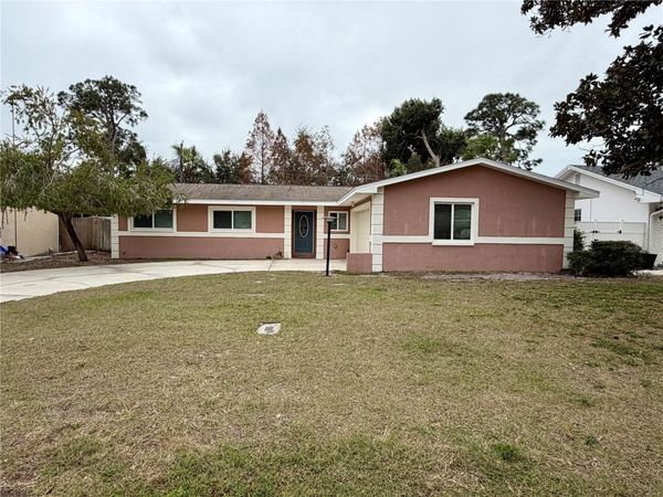 13772 80TH AVENUE, SEMINOLE, FL 33776