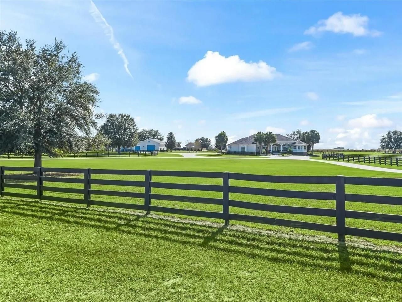 2655 NW 102nd Boulevard, Wildwood, FL 34785 Photo