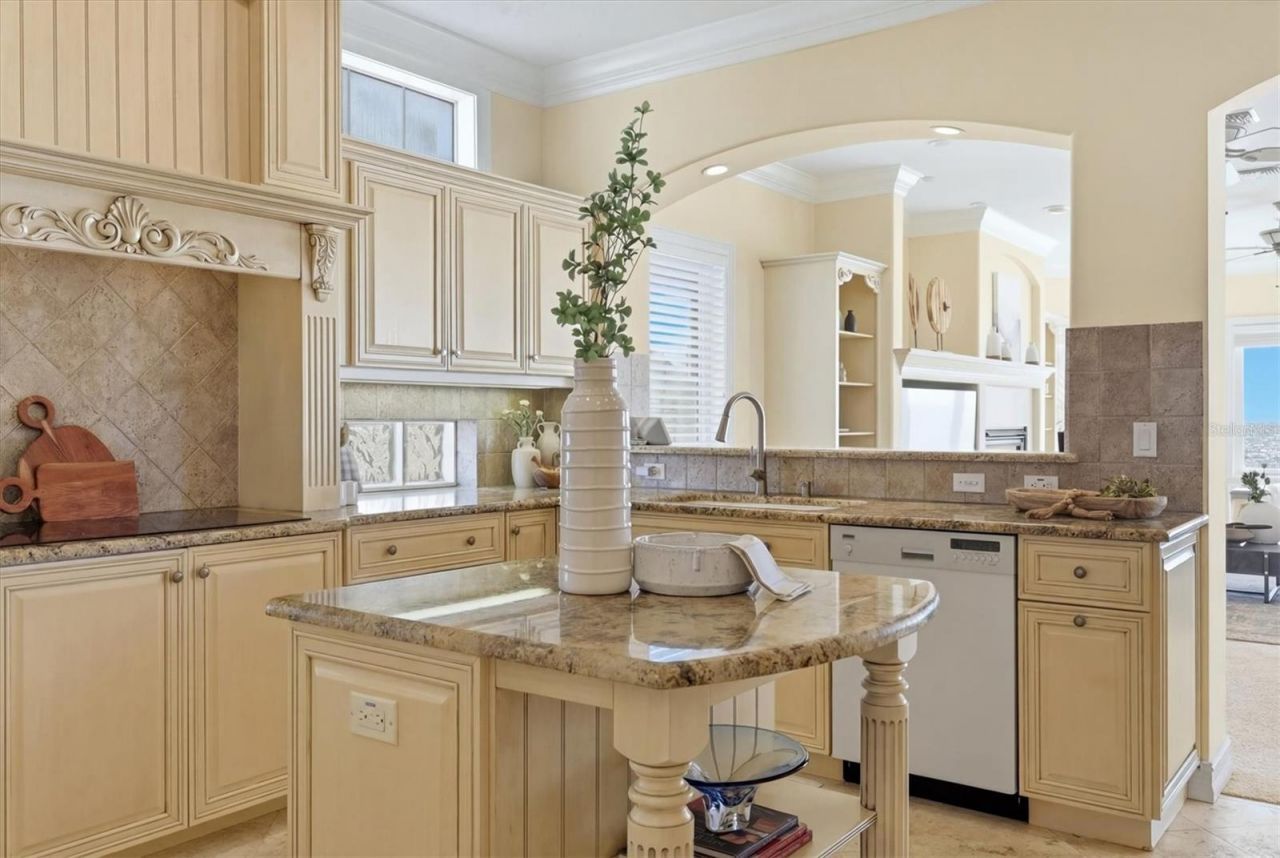 13423 Gulf Lane, Madeira Beach, FL 33708 Photo