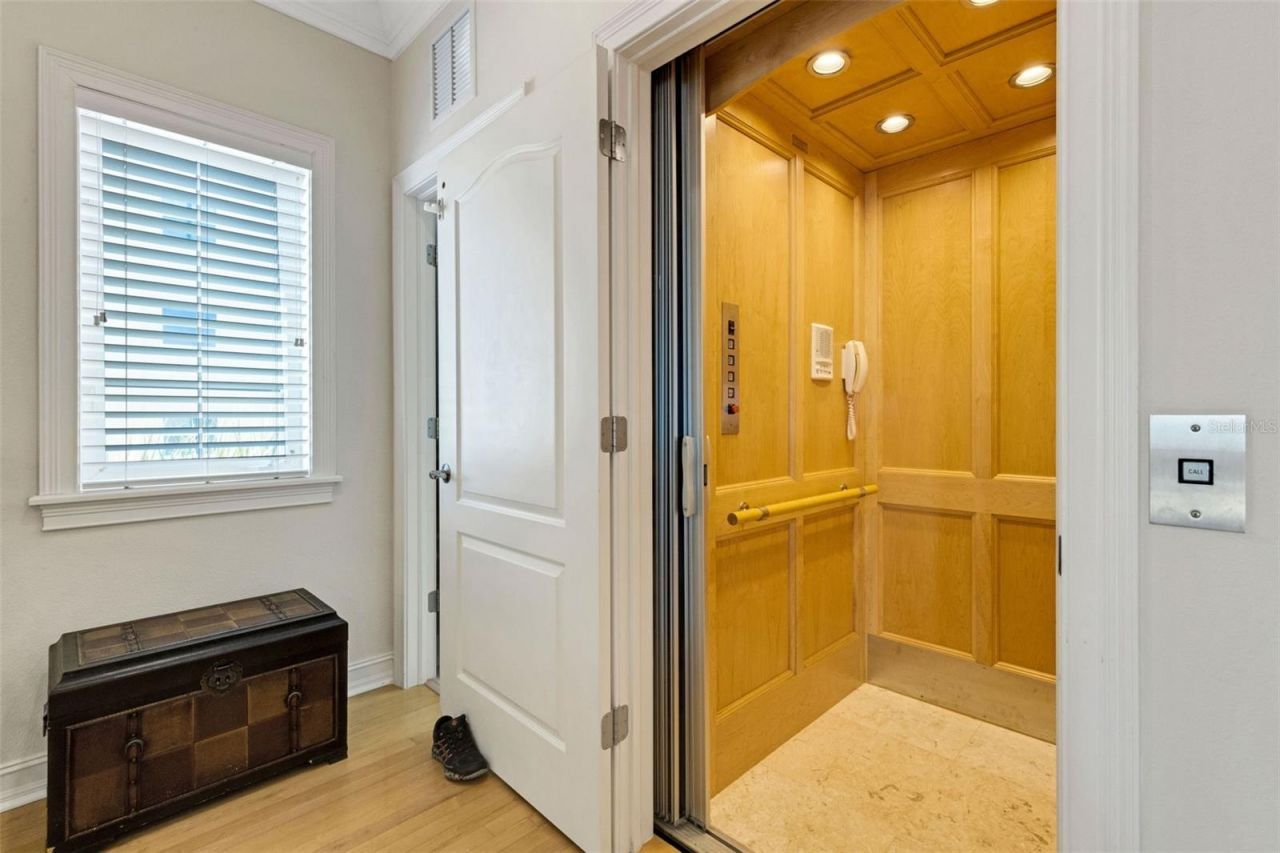 13423 Gulf Lane, Madeira Beach, FL 33708 Photo