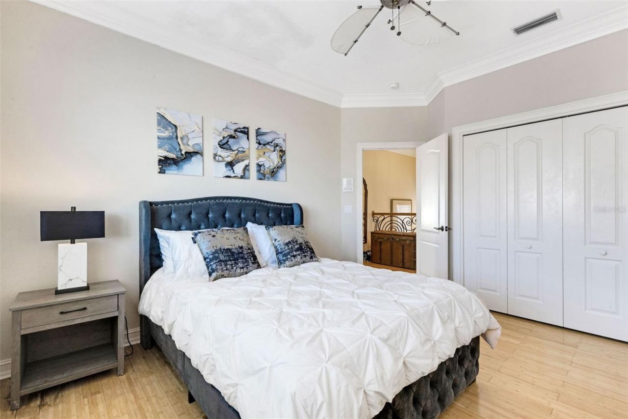 13423 Gulf Lane, Madeira Beach, FL 33708 Photo