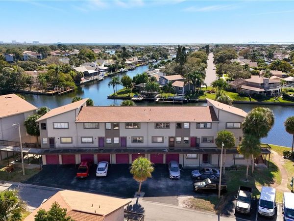 6315 NEWTOWN CIRCLE, Unit 15B3, TAMPA, FL 33615