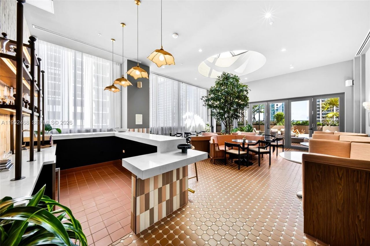 11 NE 6 St , Unit 3210, Miami, FL 33132 Photo