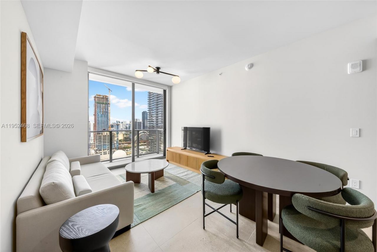 11 NE 6 St , Unit 3210, Miami, FL 33132 Photo