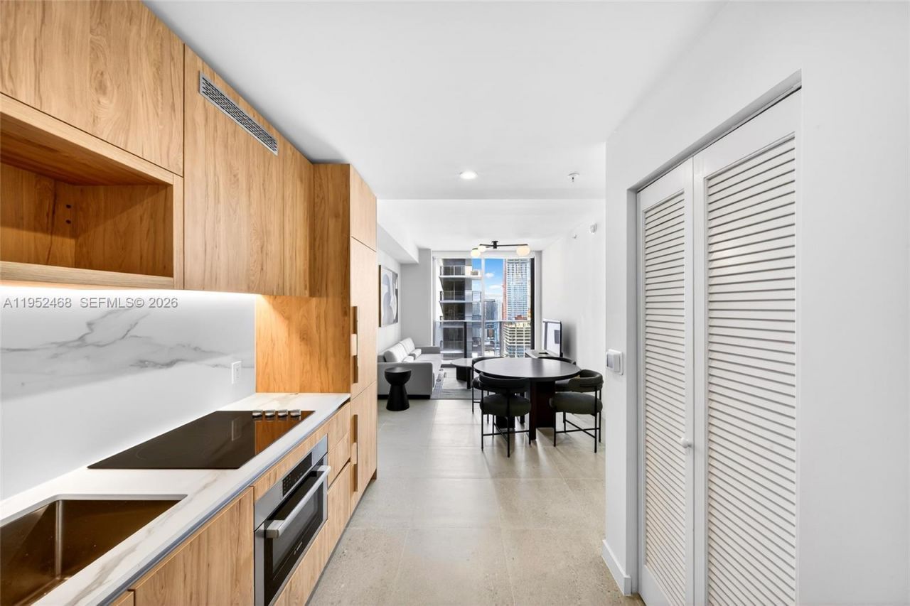 11 NE 6 St , Unit 3210, Miami, FL 33132 Photo