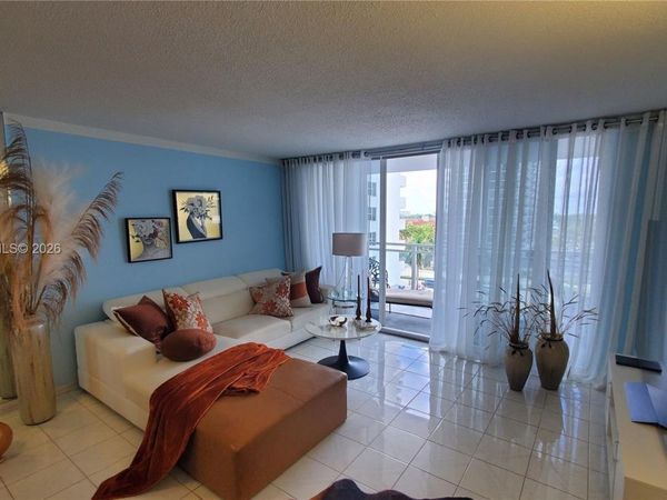 2030 S Ocean Dr, Unit 401, Hallandale Beach, FL 33009