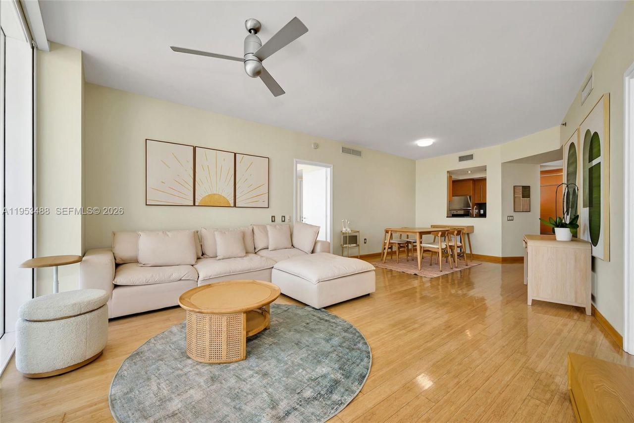 450 Alton Rd , Unit 2810, Miami Beach, FL 33139 Photo