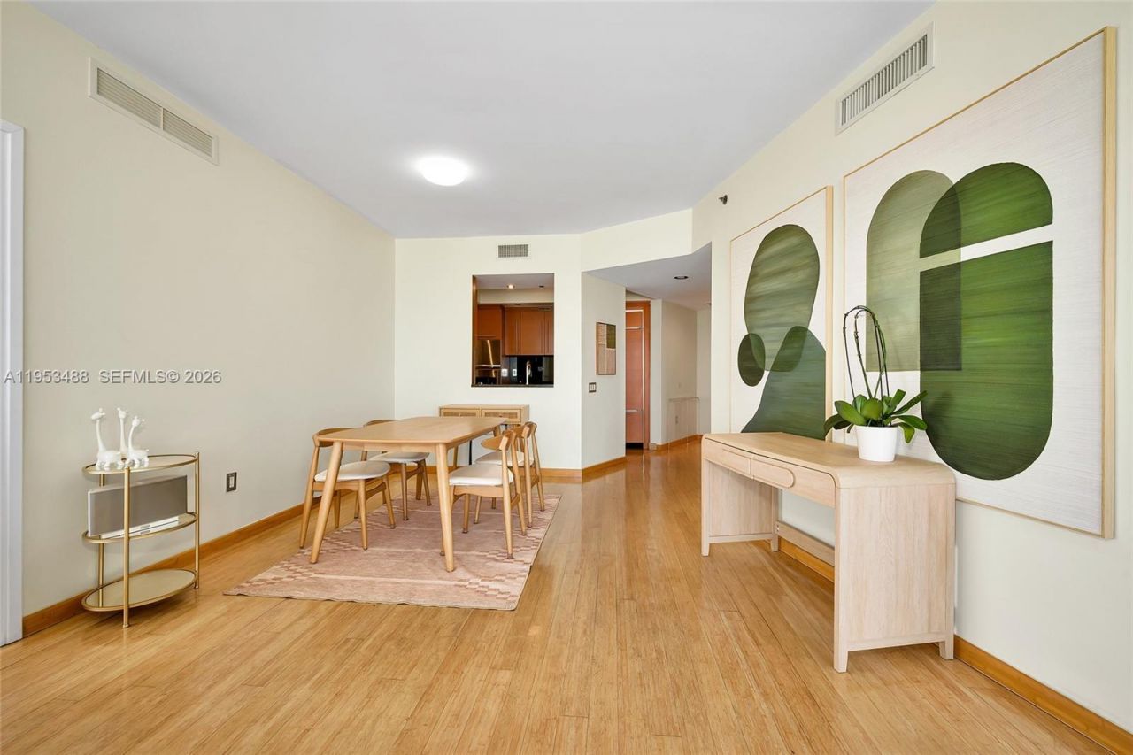 450 Alton Rd , Unit 2810, Miami Beach, FL 33139 Photo