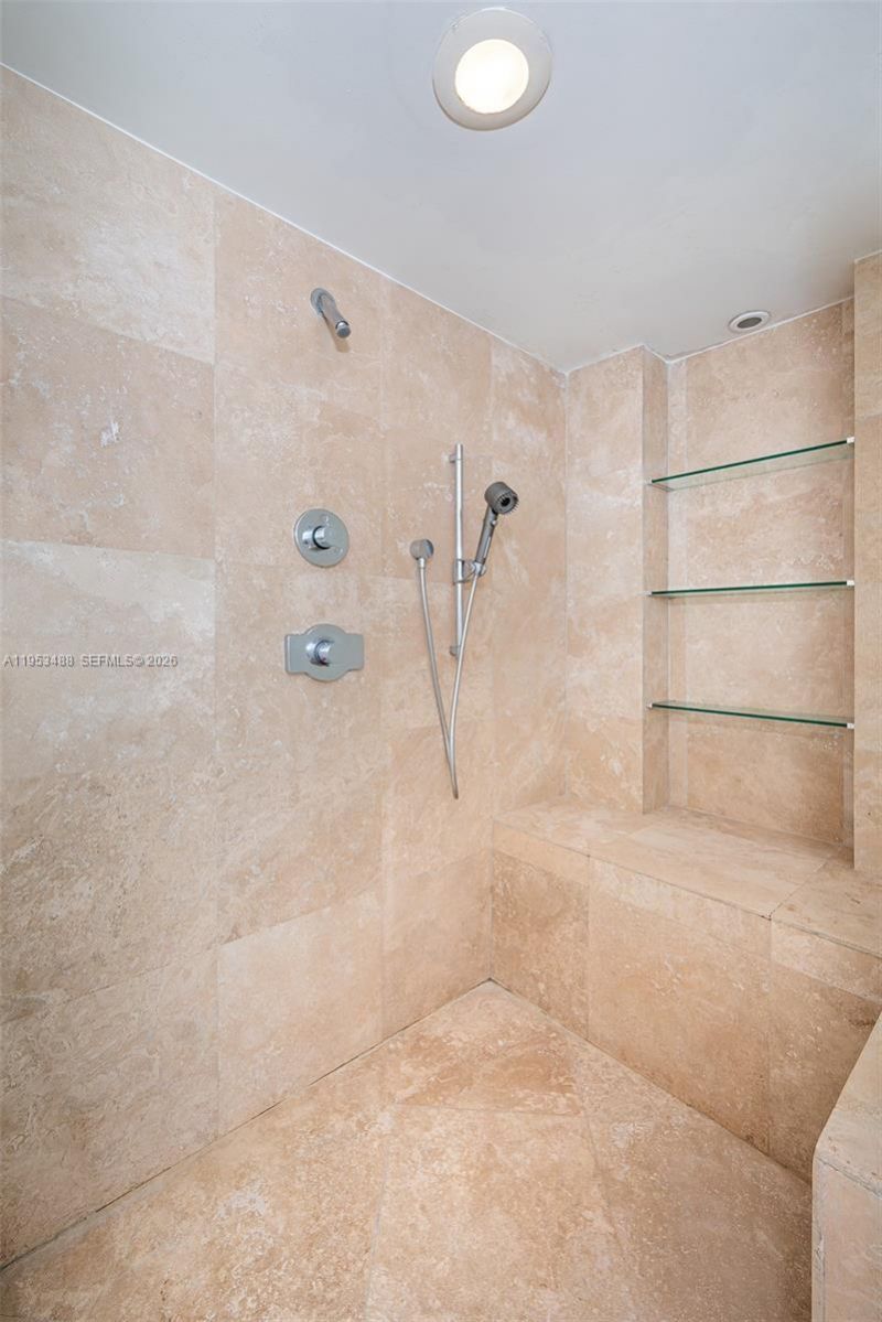 450 Alton Rd , Unit 2810, Miami Beach, FL 33139 Photo