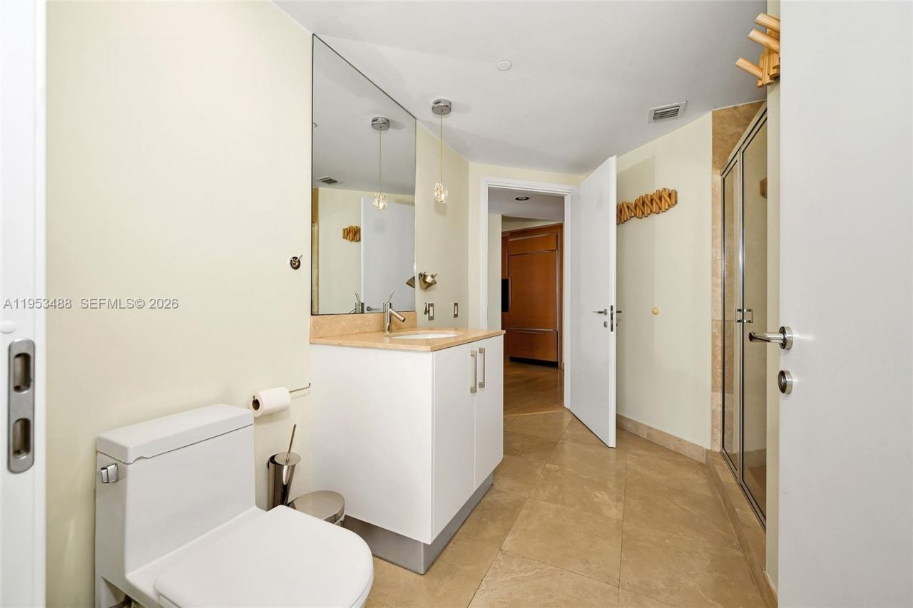 450 Alton Rd , Unit 2810, Miami Beach, FL 33139 Photo