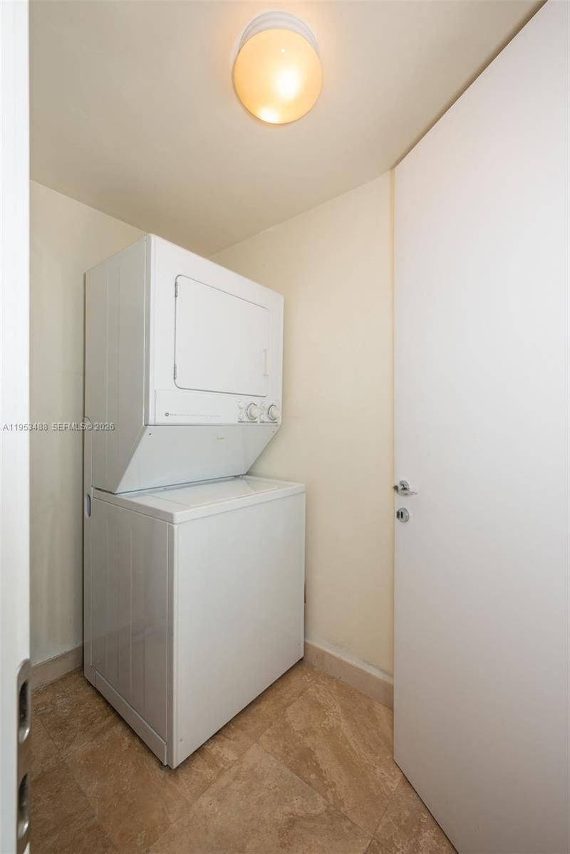 450 Alton Rd, Unit 2810, Miami Beach, FL 33139 Photo