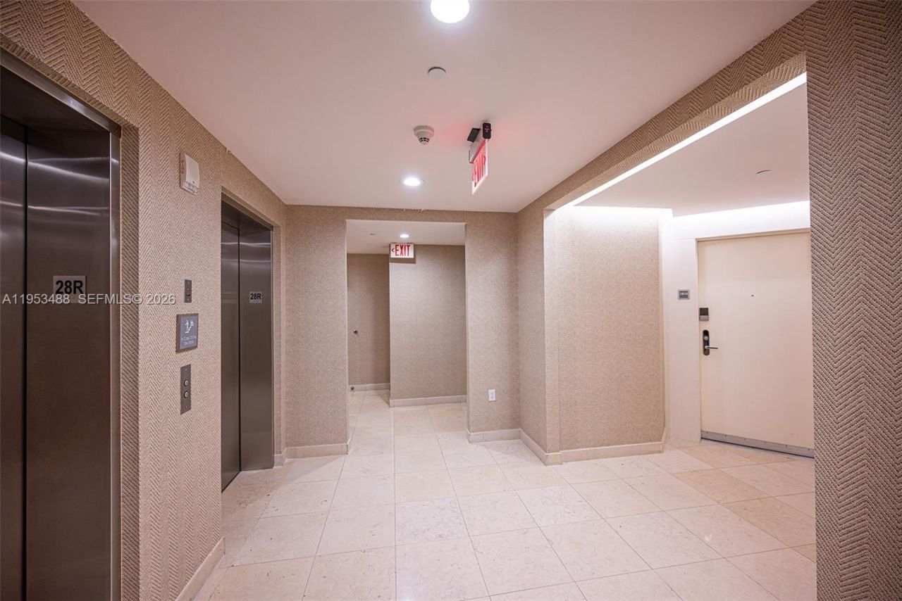 450 Alton Rd , Unit 2810, Miami Beach, FL 33139 Photo