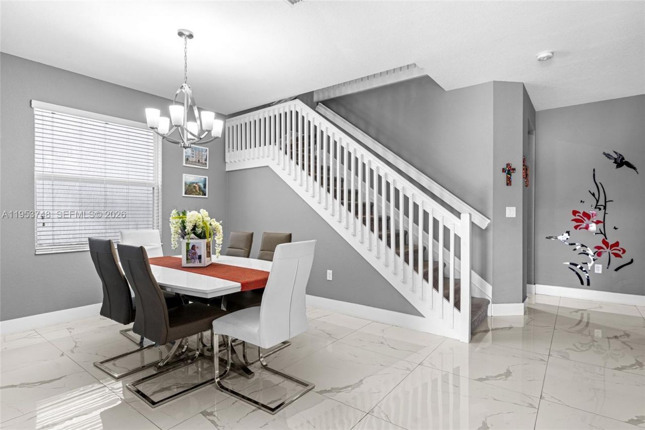 1388 SE 27th Ter, Homestead, FL 33035 Photo