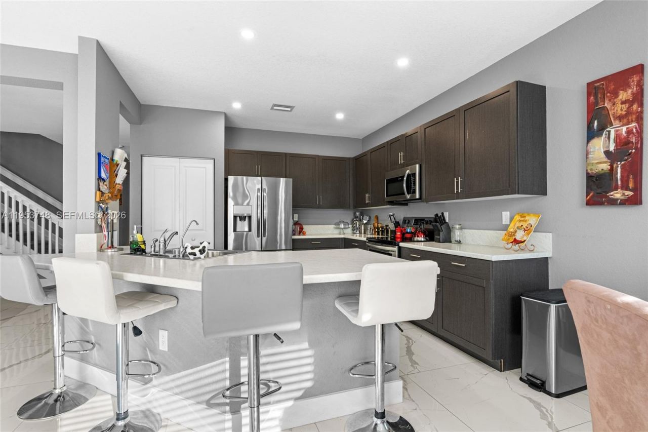 1388 SE 27th Ter, Homestead, FL 33035 Photo